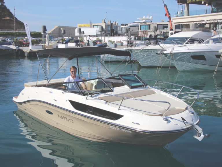 Verhuur Motorboot in El Toro - Sea Ray 230 SSE