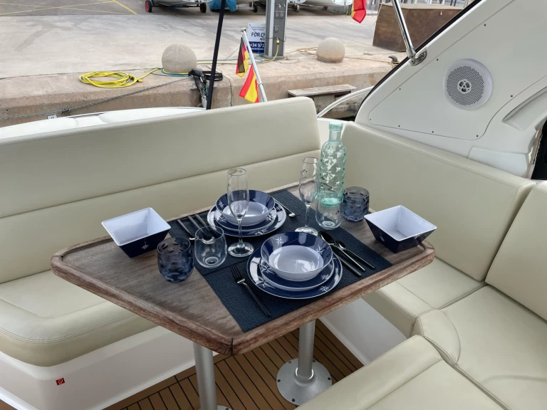 Verhuur Motorboot Bavaria met vaarbewijs