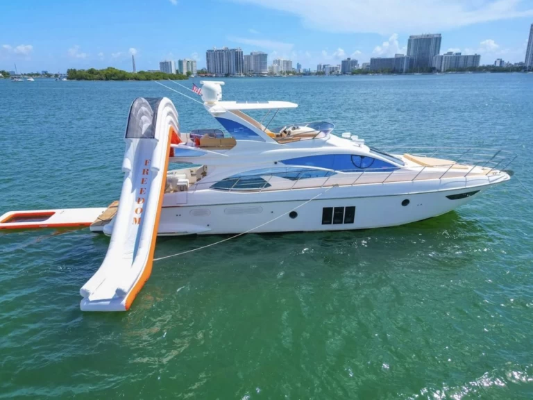 Verhuur Jacht Azimut met vaarbewijs