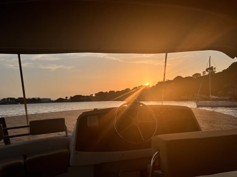 Verhuur Catamaran in Golfe-Juan - Fountaine Pajot Cumberland 44