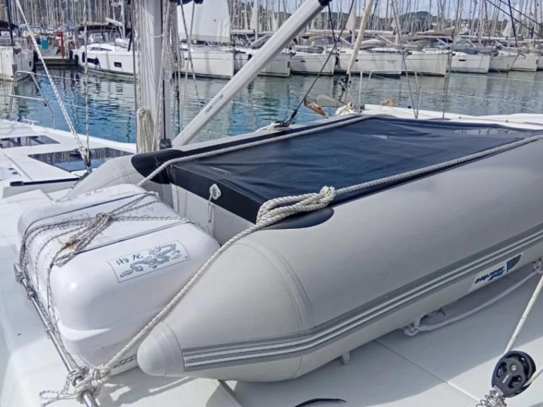 Zeilboot te huur in Gouviá voor de beste prijs