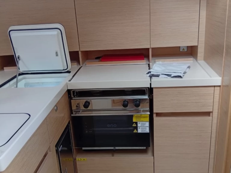 Hanse Hanse 418 te huur van particulier of professional in Gouviá