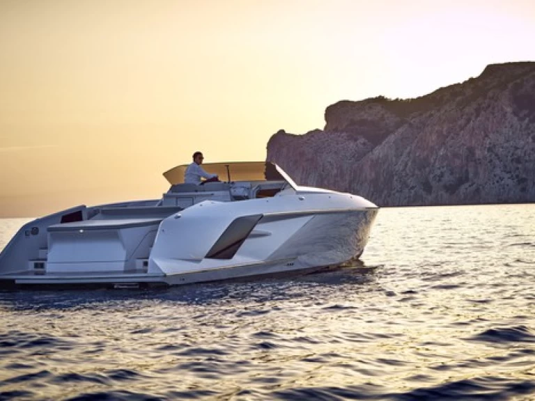 Huur een Frauscher Demon 1414 in Portals Nous