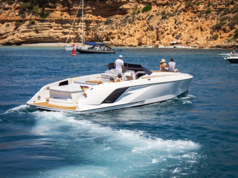 Verhuur Motorboot Frauscher met vaarbewijs