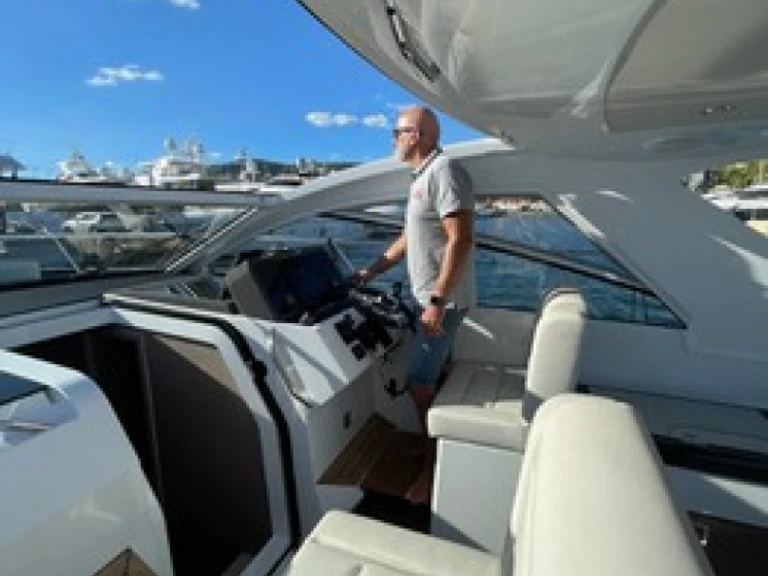 Huur Motorboot met of zonder schipper Sealine in El Toro