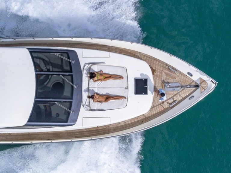 Azimut Azimut 70 te huur van particulier of professional in Miami Beach