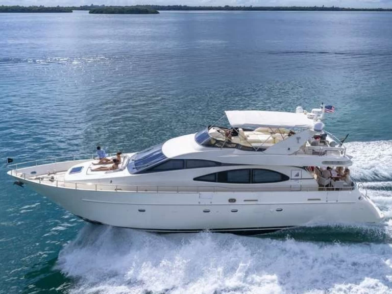 Huur een Azimut Azimut 70 in Miami Beach