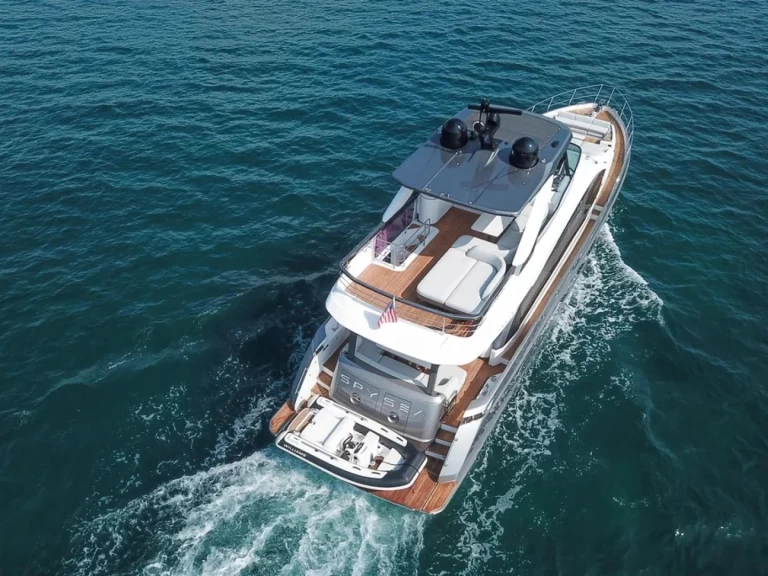 Bootverhuur Azimut Azimut 68 Fly in Miami via SamBoat