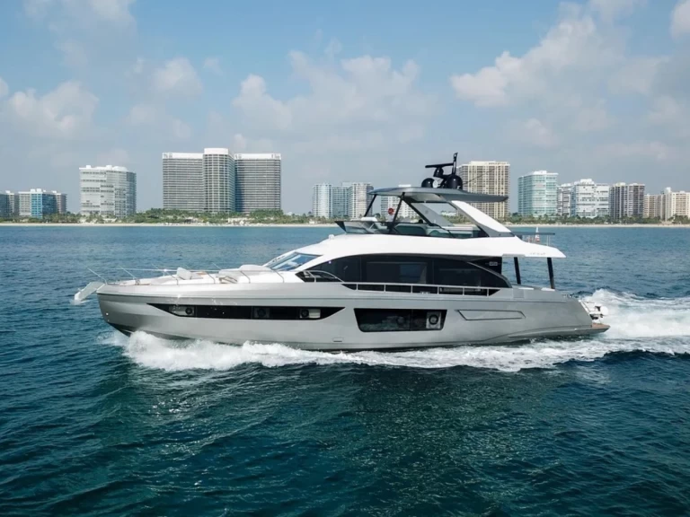 Huur Jacht met of zonder schipper Azimut in Miami