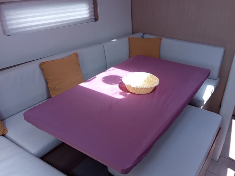 Bootverhuur Lefkáda goedkoop Oceanis 37.1