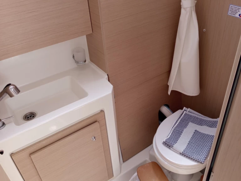 Verhuur Zeilboot Bénéteau met vaarbewijs