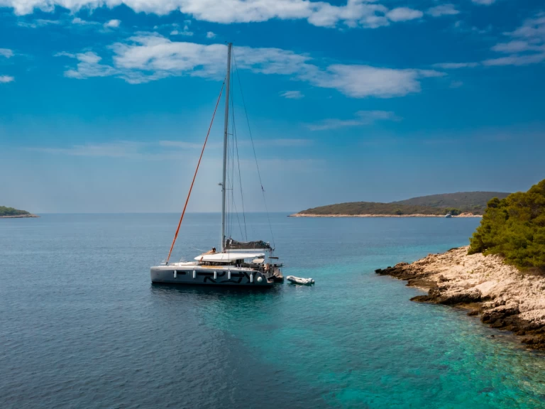 Huur Catamaran met of zonder schipper Excess in Seget Donji