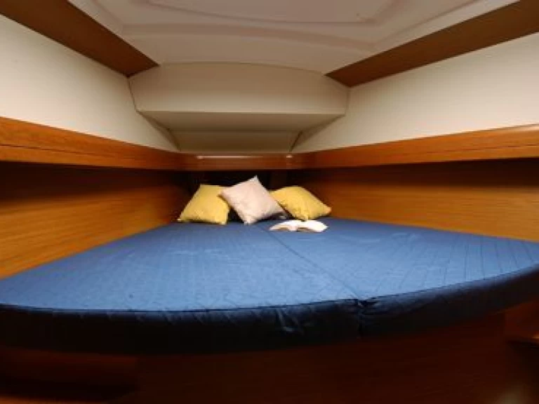 Jachthuur in Neo Klima - Jeanneau Sun Odyssey 42i via SamBoat