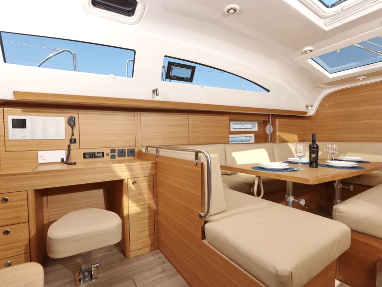 Huur Zeilboot met of zonder schipper Elan in Trogir