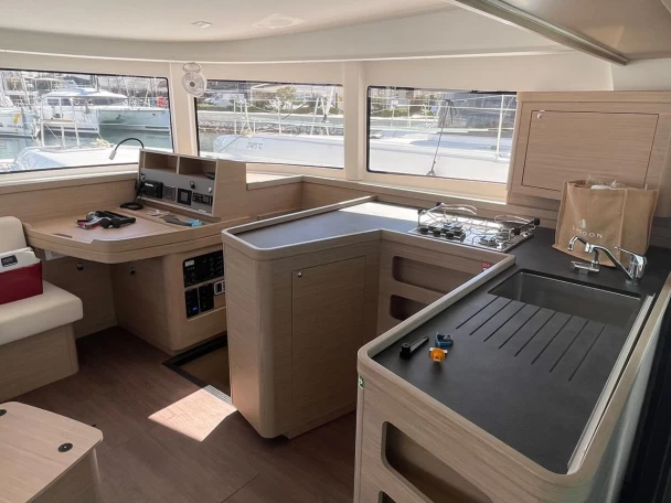 Jachthuur in Trogir - Lagoon Lagoon 42 via SamBoat