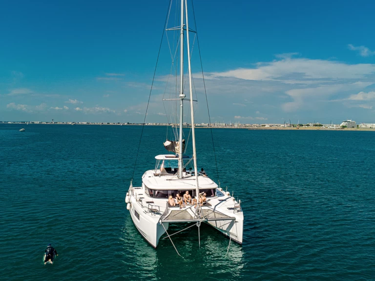 Huur Catamaran met of zonder schipper Lagoon in La Grande-Motte