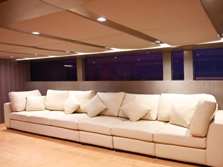 Bootverhuur Ocean Yachts 141 FEET in Dubai Marina via SamBoat