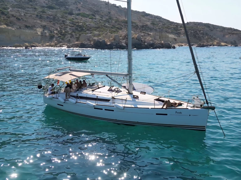 Verhuur Zeilboot in Ta' Xbiex - Jeanneau Sun Odyssey 439