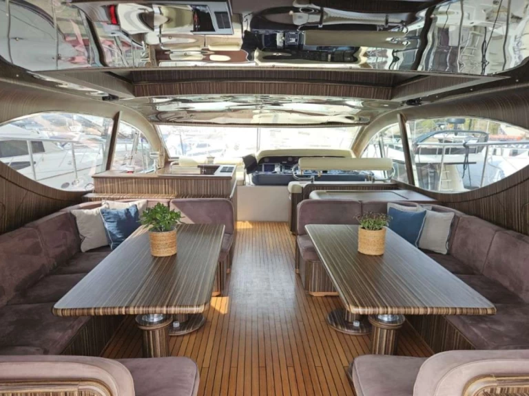 Leopard ZEUS te huur van particulier of professional in Mykonos (Island)