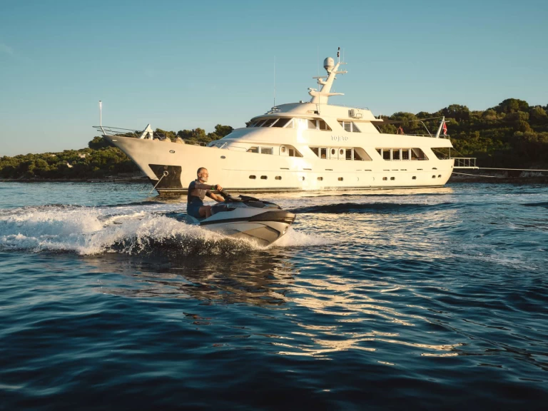 Verhuur Jacht Benetti met vaarbewijs