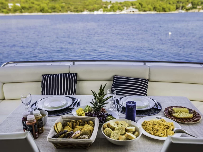 Jacht te huur in Trogir voor de beste prijs