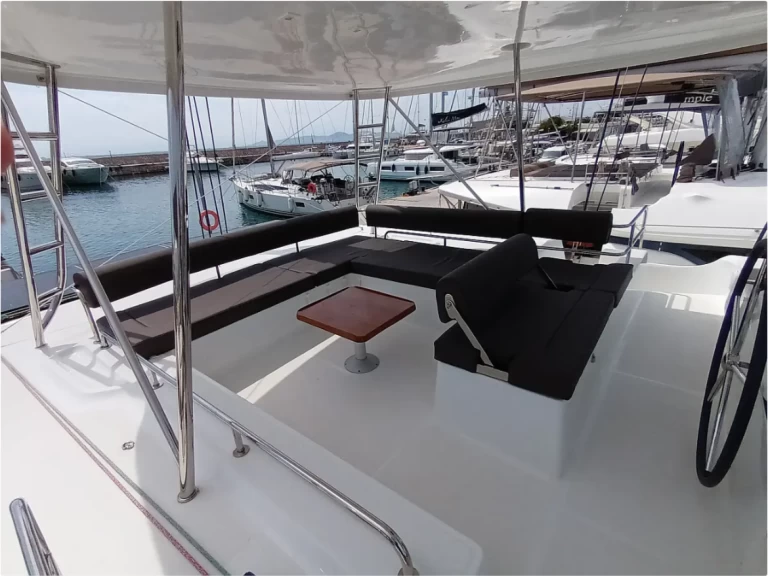 Huur een Lagoon Lagoon 51 in Pálairos