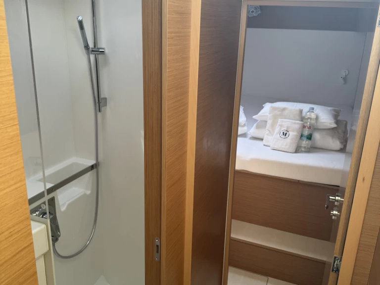 Excess Excess 11 te huur van particulier of professional in Trogir