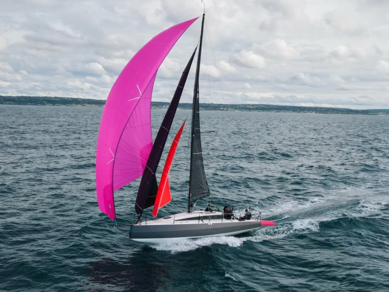Zeilboot te huur in La Trinité-sur-Mer voor de beste prijs