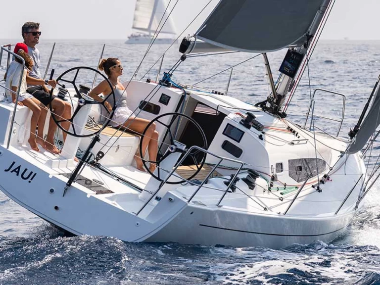 Huur een J 36 J 36 in La Trinité-sur-Mer