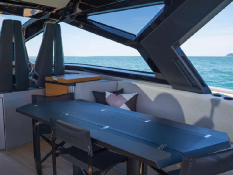 Verhuur Motorboot WALLY YACHTS met vaarbewijs