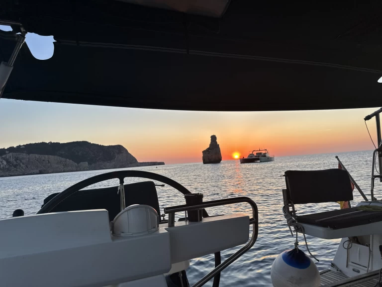 Bootverhuur Bénéteau Sense 50 in Real Club Nàutic de València via SamBoat