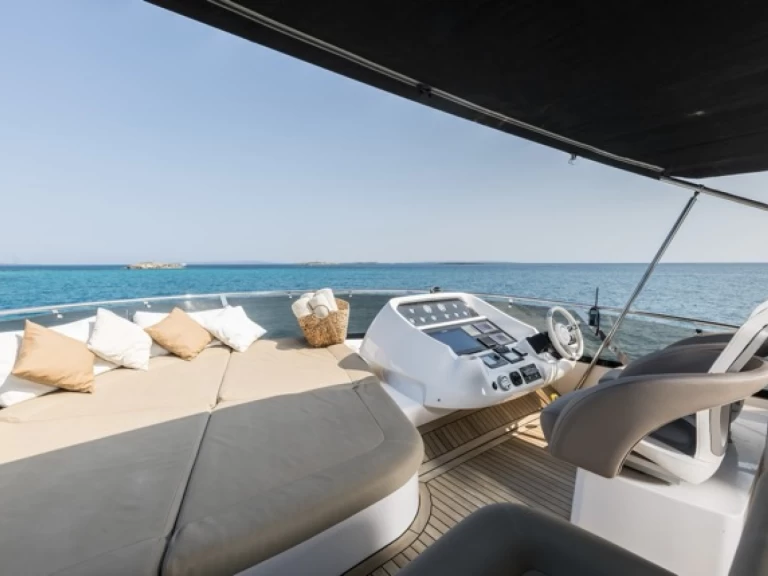 Huur een Sunseeker Manhattan 70 in Ibiza Town