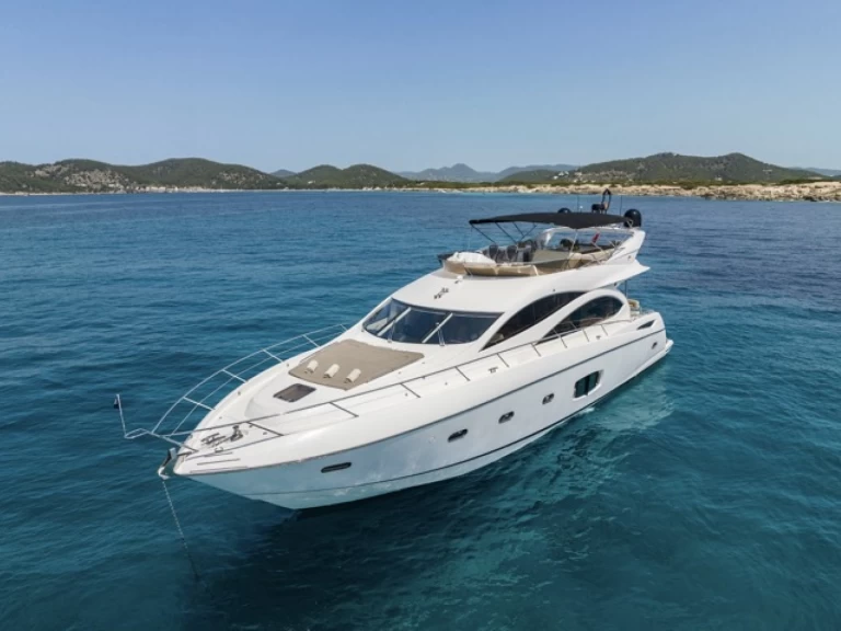 Huur een Sunseeker Manhattan 70 in Ibiza Town