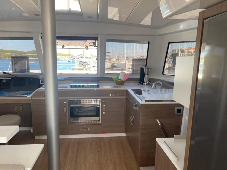 Huur Catamaran met of zonder schipper Bali in Šibenik