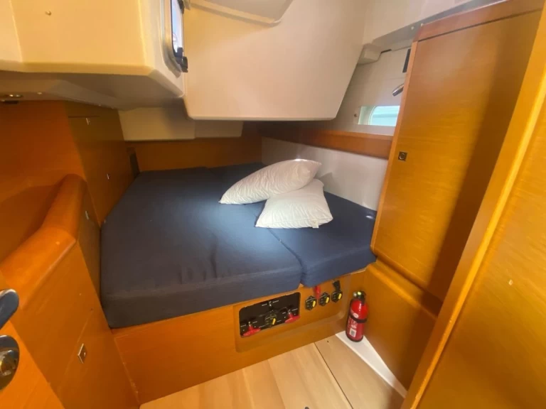 Verhuur Zeilboot Jeanneau met vaarbewijs