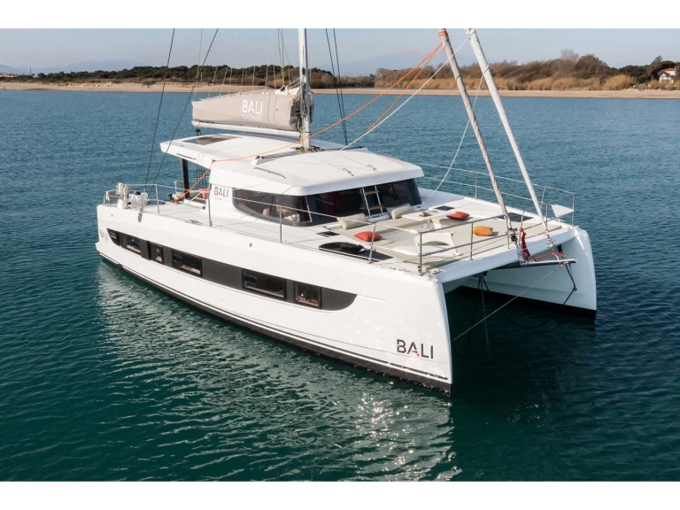 Verhuur Catamaran Bali met vaarbewijs