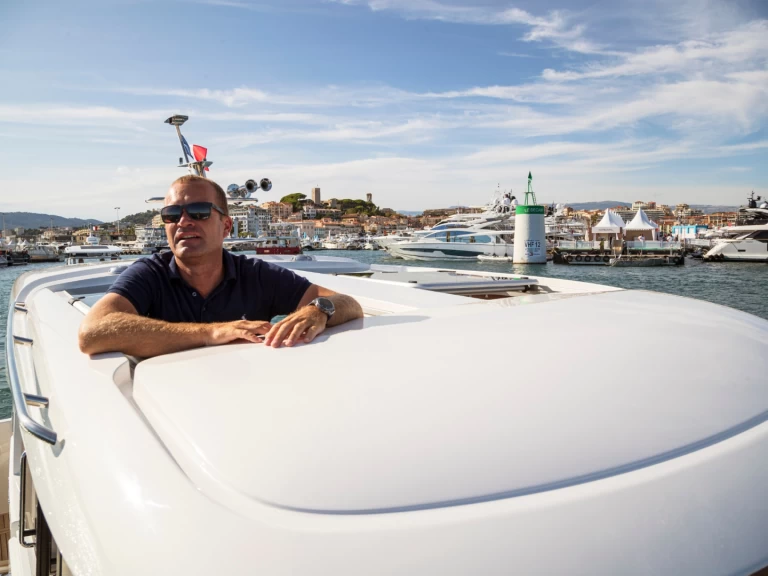 Motorboot te huur in Split voor de beste prijs