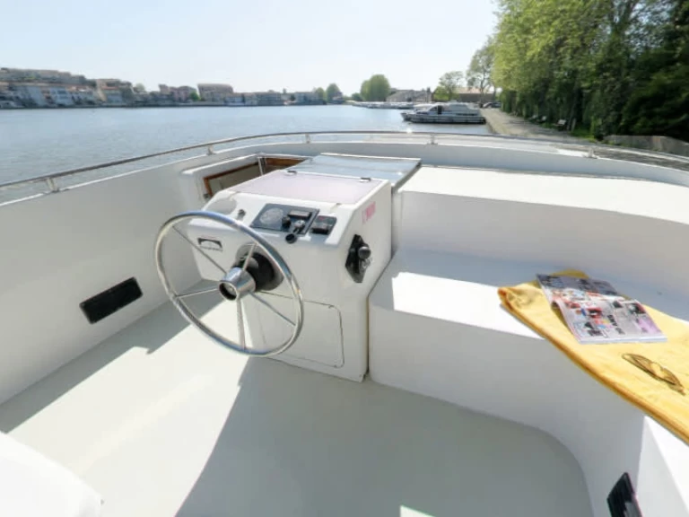 Verhuur Motorboot in Saint-Jean-de-Losne - Le Boat Royal Classique