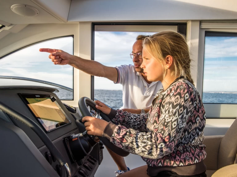 Bootverhuur Split goedkoop Nimbus 305 Coupe