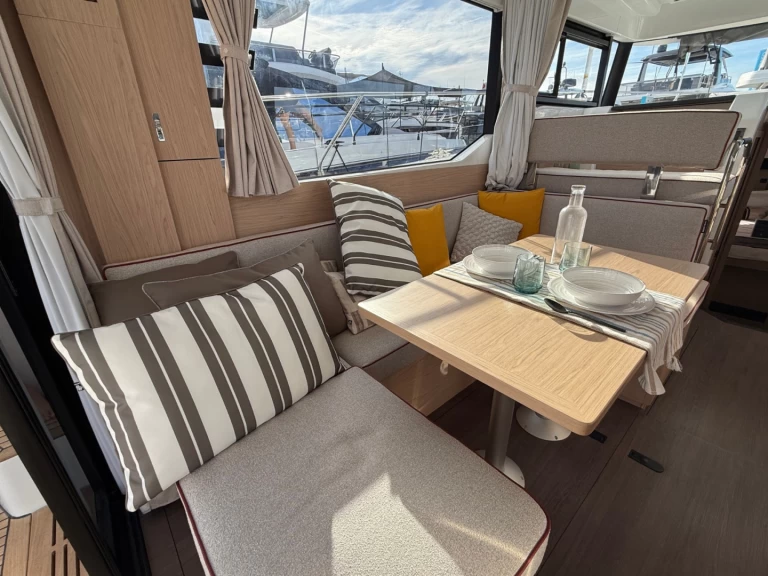 Verhuur Motorboot in Split - Bénéteau Swift Trawler 37 Fly