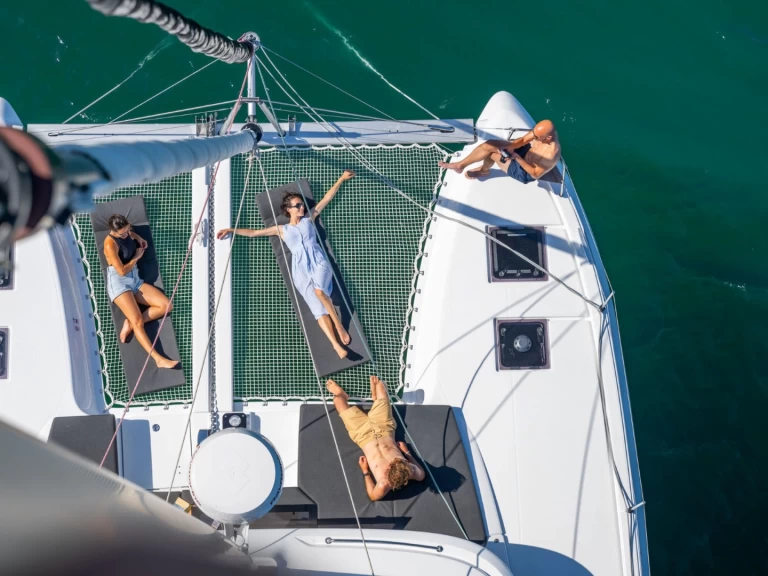 Verhuur Catamaran Lagoon met vaarbewijs