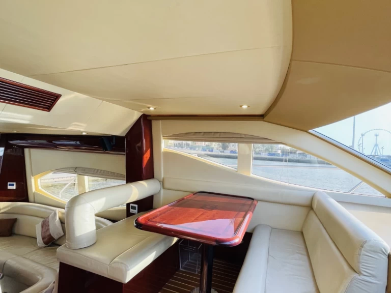 Verhuur Jacht in Dubai Marina - Majesty Yachts MAJESTY 50