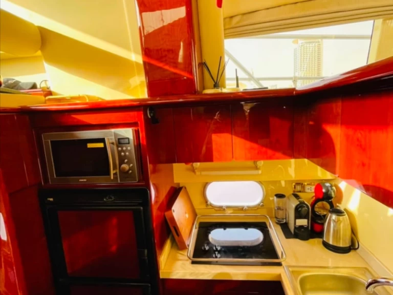 Bootverhuur Majesty Yachts MAJESTY 50 in Dubai Marina via SamBoat