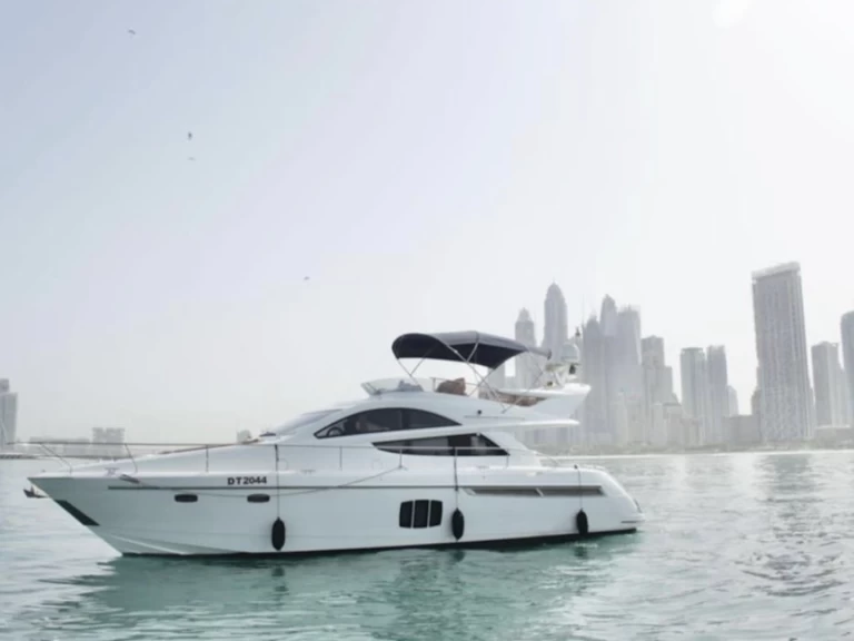 Verhuur Jacht in Dubai Marina - PHANTOM Phantom, 52 