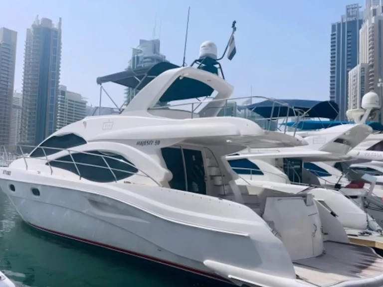Verhuur Jacht in Dubai Marina - Majesty Yachts 50