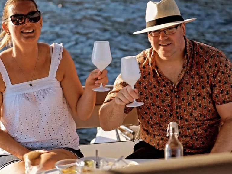 Verhuur Motorboot in Letojanni - LIVER CABIN 36