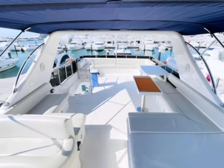 Verhuur Jacht Majesty Yachts met vaarbewijs