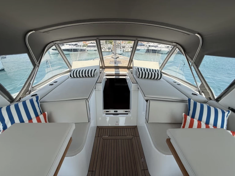 Zeilboot te huur in Seget Donji voor de beste prijs