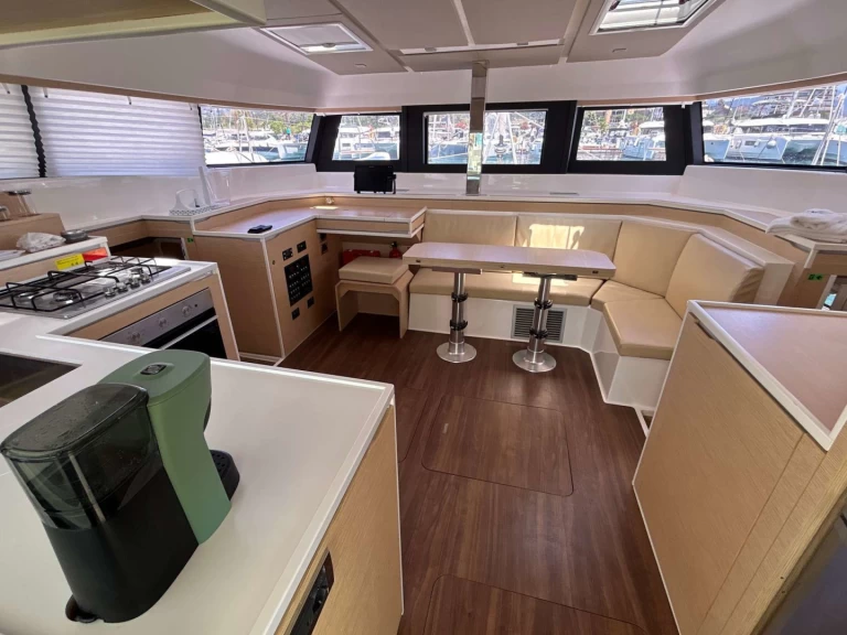 Huur een Cervetti Cervetti 44  in Salerno