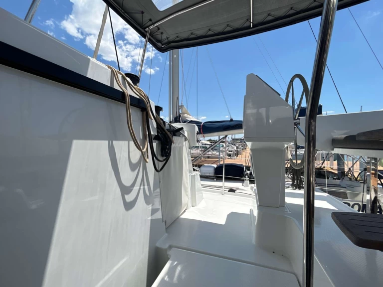 Verhuur Catamaran in Salerno - Fountaine Pajot Astrea 42